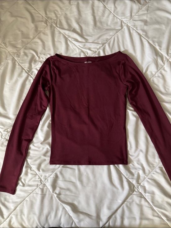Hollister Tops - Hollister Long Sleeve Boatneck Top - Wine
